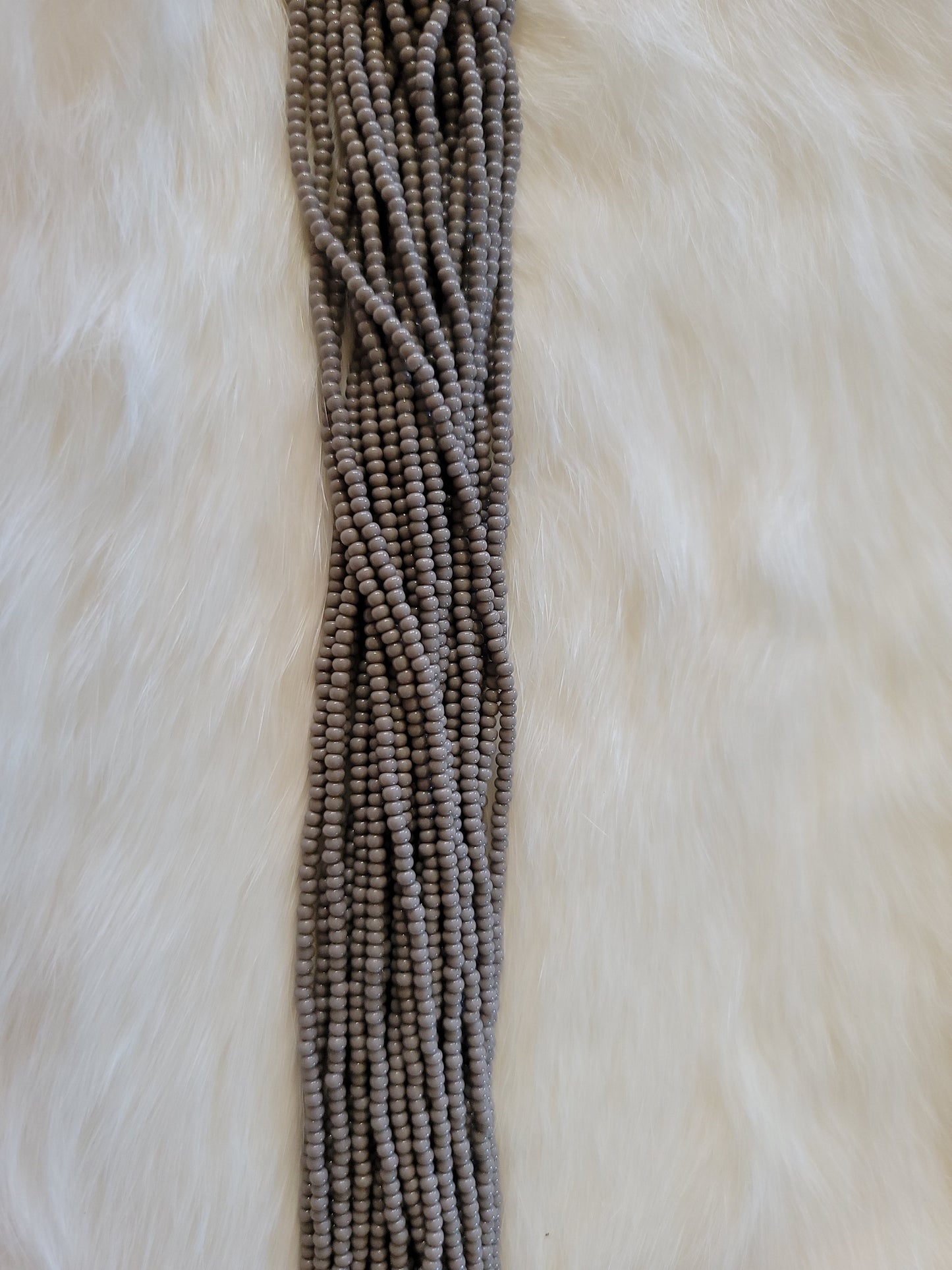 Czech Beads - 11/0 - Opaque Grey